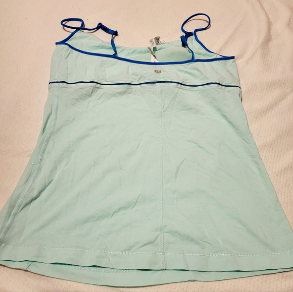 Lululemon top - Picture 2 of 2